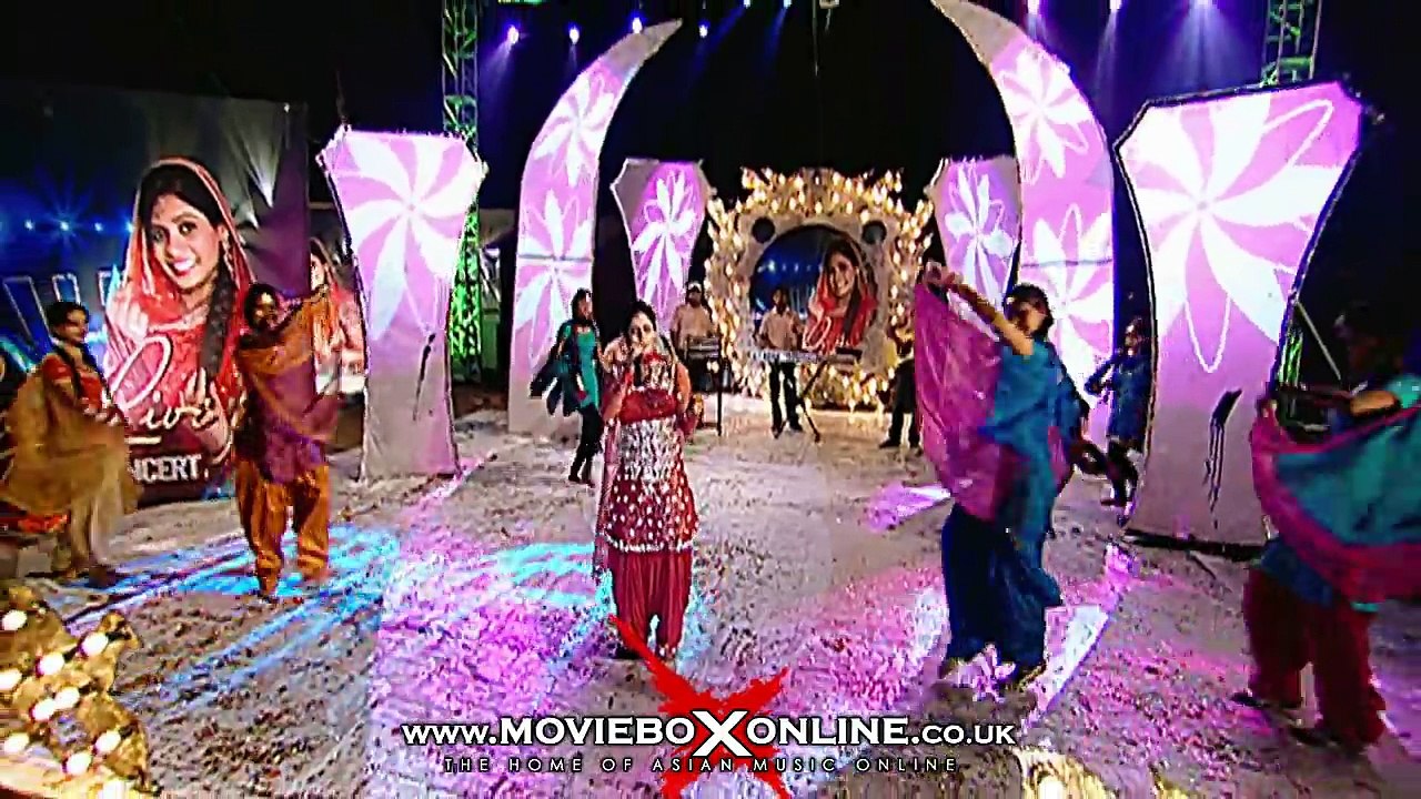 MUKHDA [OFFICIAL VIDEO] - MISS POOJA LIVE IN CONCERT 2 (JUGNI) - {FULL SONG} HD
