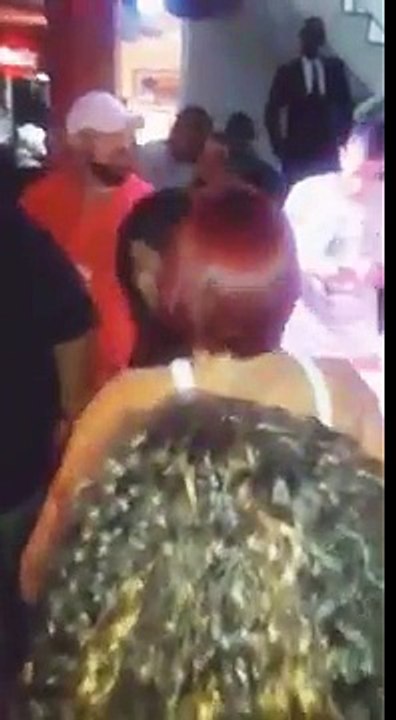 BOLE, BOLE, BOLE, BOLE........ E BARATA DA VIZINHA...... BY FININHO