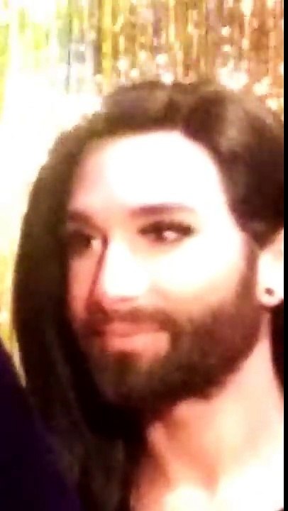 #ConchitaLIVE - Press Conference 1 - Madame Tussauds - Berlino - 08.05.2016