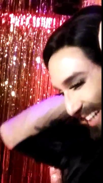 #ConchitaLIVE - Press Conference 3 - Madame Tussauds - Berlino - 08.05.2016