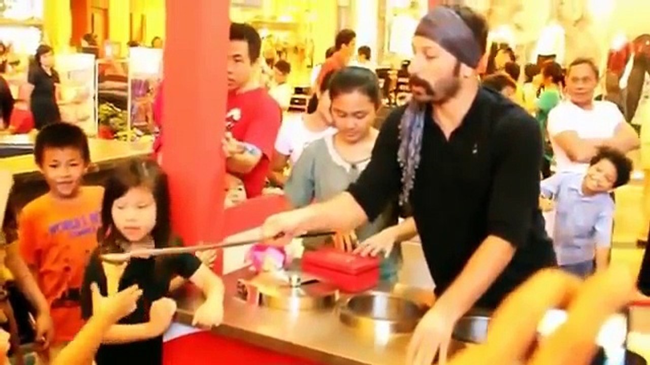 Asian street food - Turkey ice cream maker in Jakarta