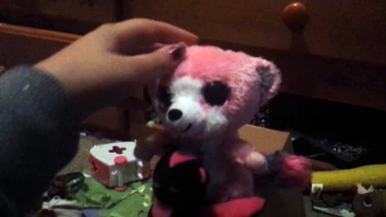 LOL Vid: Do Not Try This at Home Inspired by The Lion King