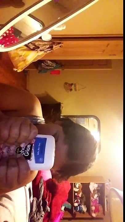 How to make slime with glue and toothpaste part1