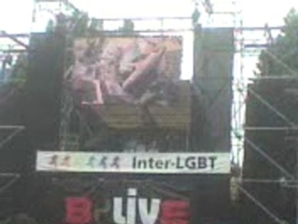 Gaypride 2007 arrivée Guetta & Willis + Garraud