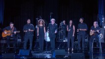 Eddy Mitchell en concert - extrait Sur la route de Memphis (Pathé live)