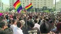 Peña Nieto propone legalizar el matrimonio gay en México