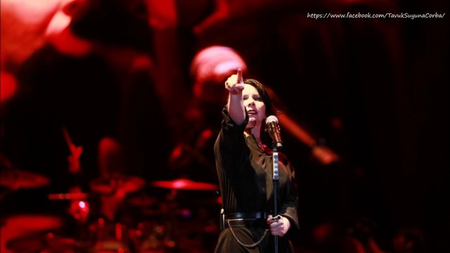 Sil Baştan | Şebnem Ferah