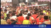 PTI supporters ek dusry py toot pary-PTI supporters turn on each other amid rally preparations