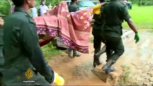 Sri Lanka mudslides bury 150 people: Red Cross