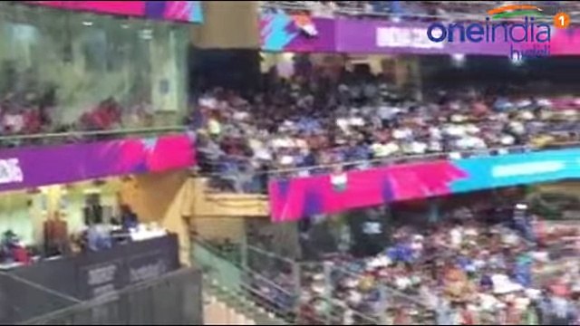 Virat Kohli Dancing in front of Anil Kapoor in Jhakaas Style