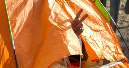 Yunan Basını: Kampta Genelev Açtılar