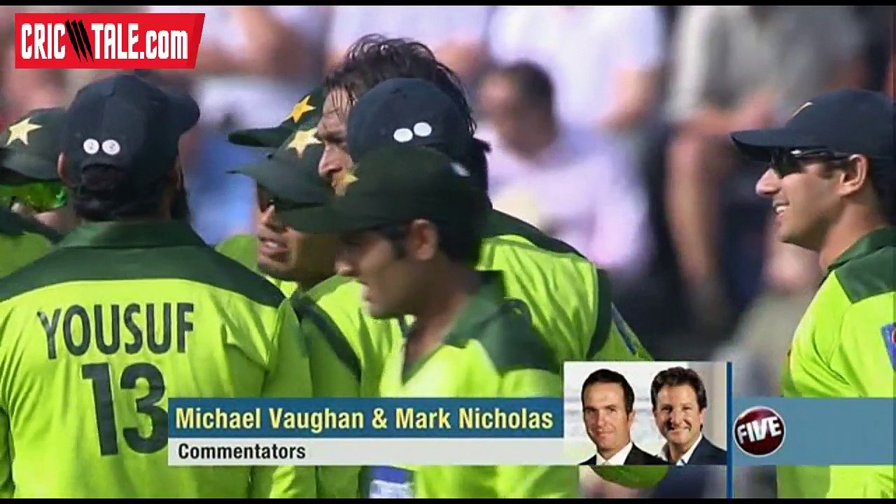 Trott Clueless Against Pacy Shoaib Akhtar