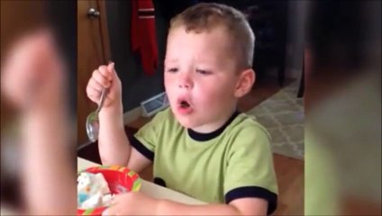 Cet enfant avait des vues sur sa baby-Sitter, dommage pour lui elle va se marier !