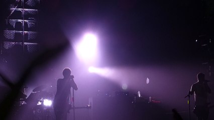 Carry on + Hey everybody - 5 Seconds of Summer - SLFL Paris