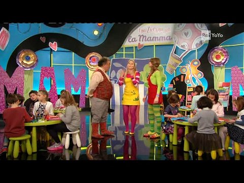 Uno zecchino per la mamma 2016 - Piccolo coro Mariele Ventre dell'Antoniano - Una mamma al lavoro