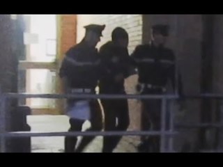 Pisa - Algerino ricercato su butta nell'Arno: salvato e arrestato (28.05.16)