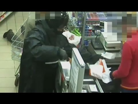 Roma - 21 colpi in quattro mesi, arrestato rapinatore seriale (17.05.16)