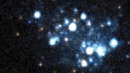 Blue Galaxy Could Contain Early Universe Clues