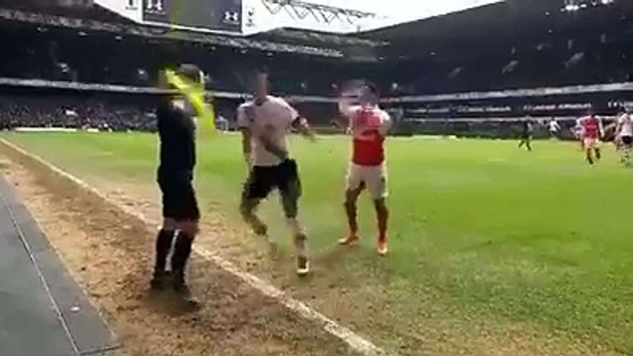 Alexis Sanchez, with Erik Lamela