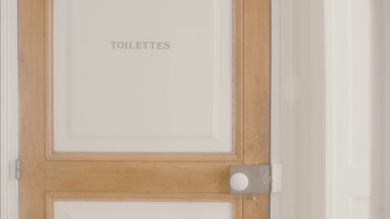 ZUR TOILETTE GEHEN À LA FRANÇAISE