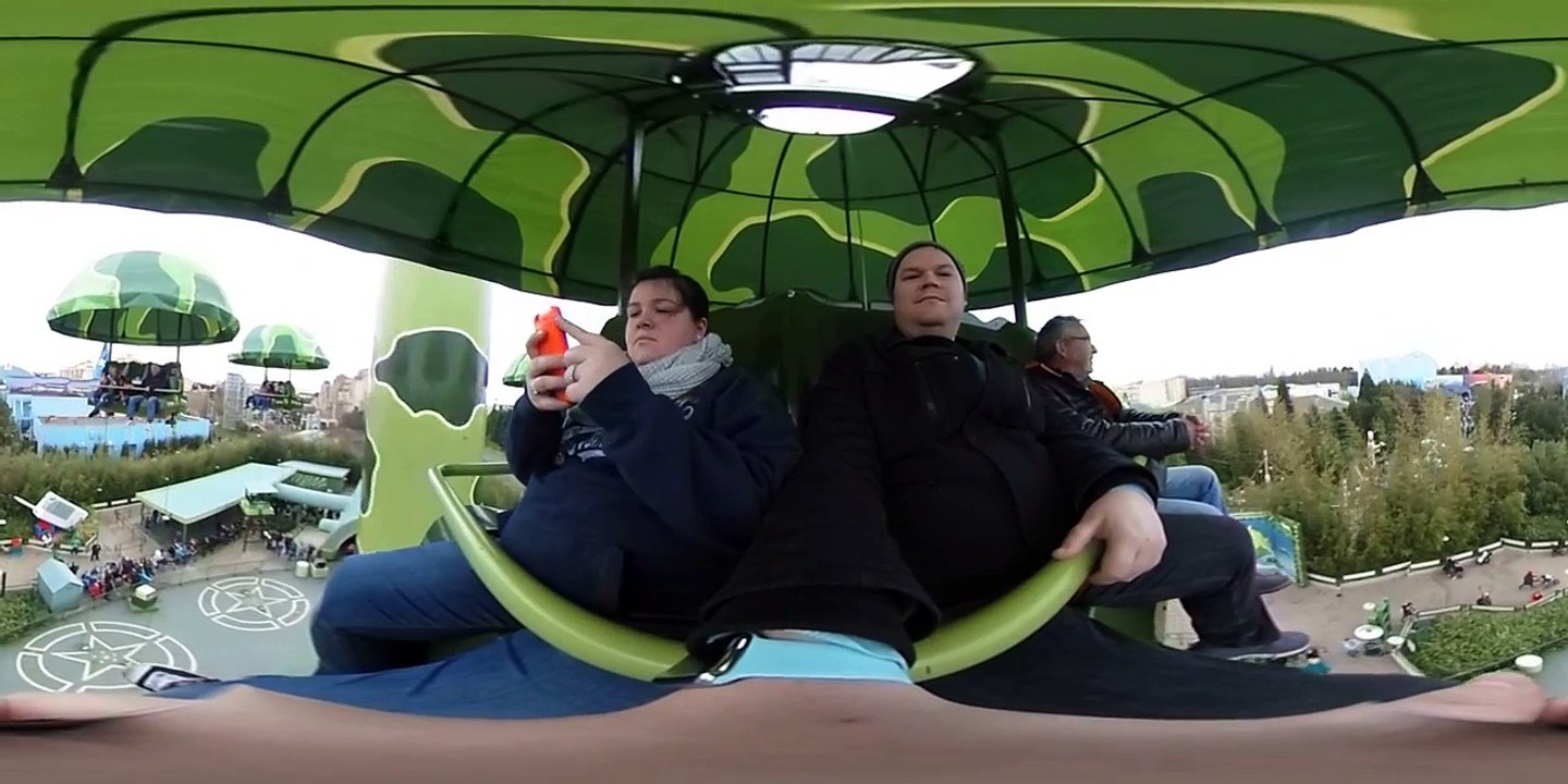 Toy story parachute drop in Disneyland studios Paris March 2016 360 video