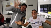 Renato comemora título do Sevilla e tira onda com Ricardo Oliveira