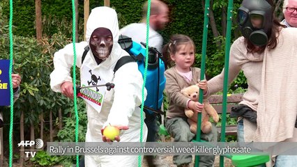 Protesters rally against controversial weedkiller glyphosate