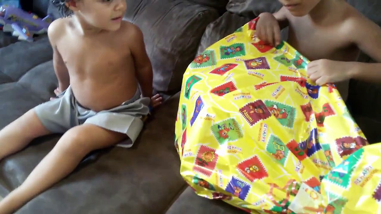 Cadeira da Galinha Pintadinha Peppa Pig George Tayo The Litle Bus Toys 꼬마버스 타요