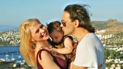 Seçkin Piriler, Mum Gibi Eriyor