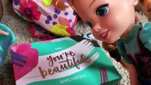 Disney's Frozen funny Make Up! Elsa & Anna Toddler Dolls Get Messy Coloring Faces w- Funny Make-up Naiah