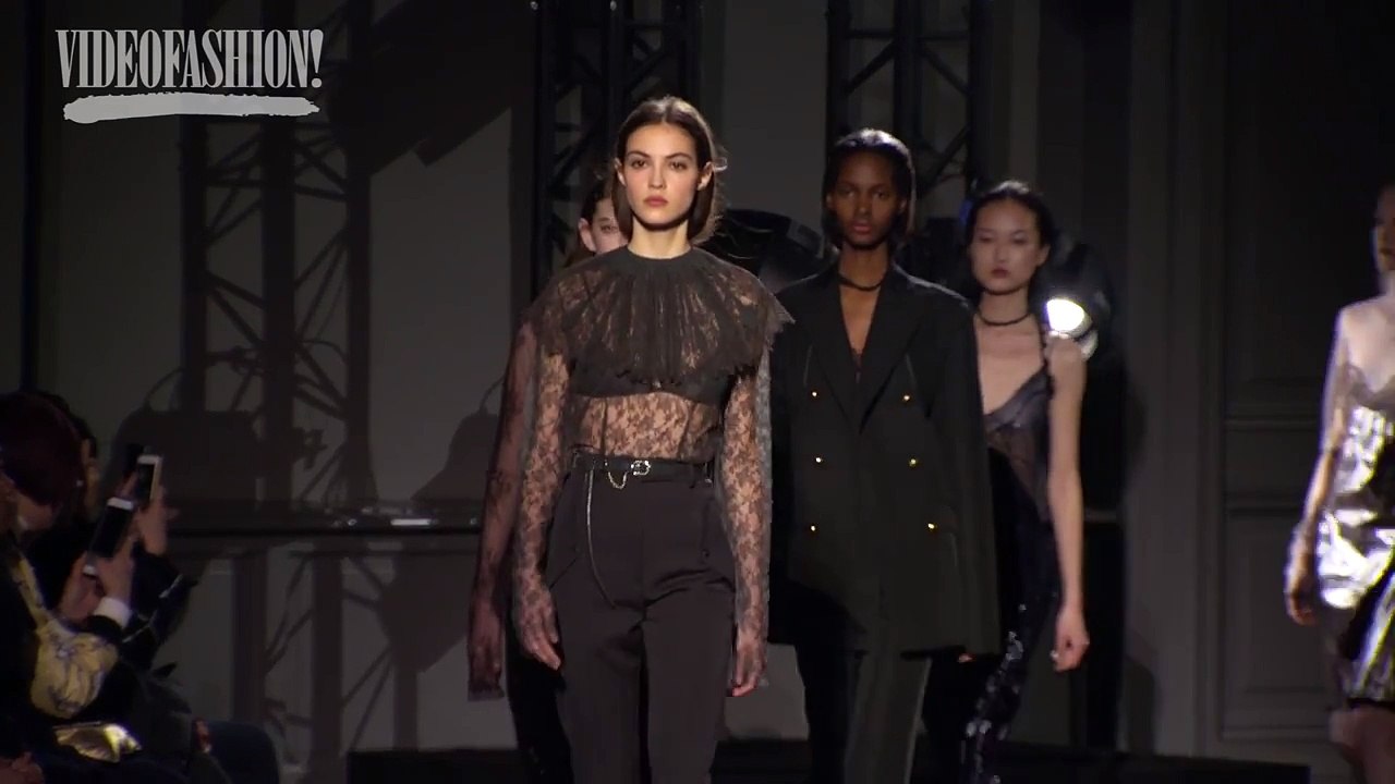 Runway Finale from Nina Ricci - Paris Fashion Week - Fall 2016