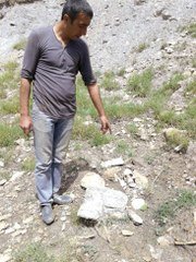 Yol Çalışması Mezarlıkta Heyelana Neden Oldu, İnsan Kemikleri Yola Saçıldı