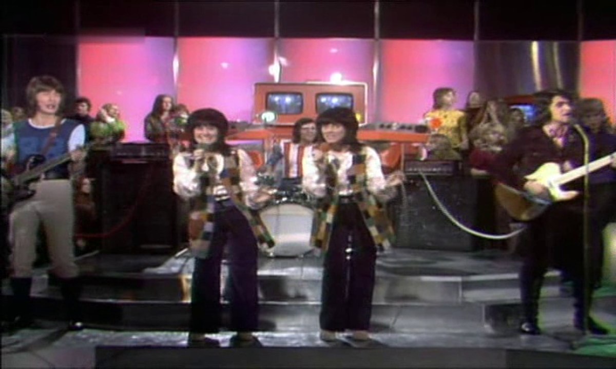 Ring a ring of roses 1972