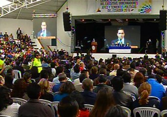 Presidente Correa se reunió con autoridades seccionales