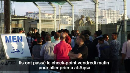 Des Palestiniens de Cisjordanie vont à Jérusalem pour prier