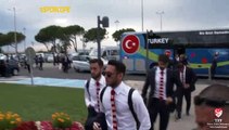 Milli Takım'ın Hırvatistan maçı için Paris'e yolculuğu
