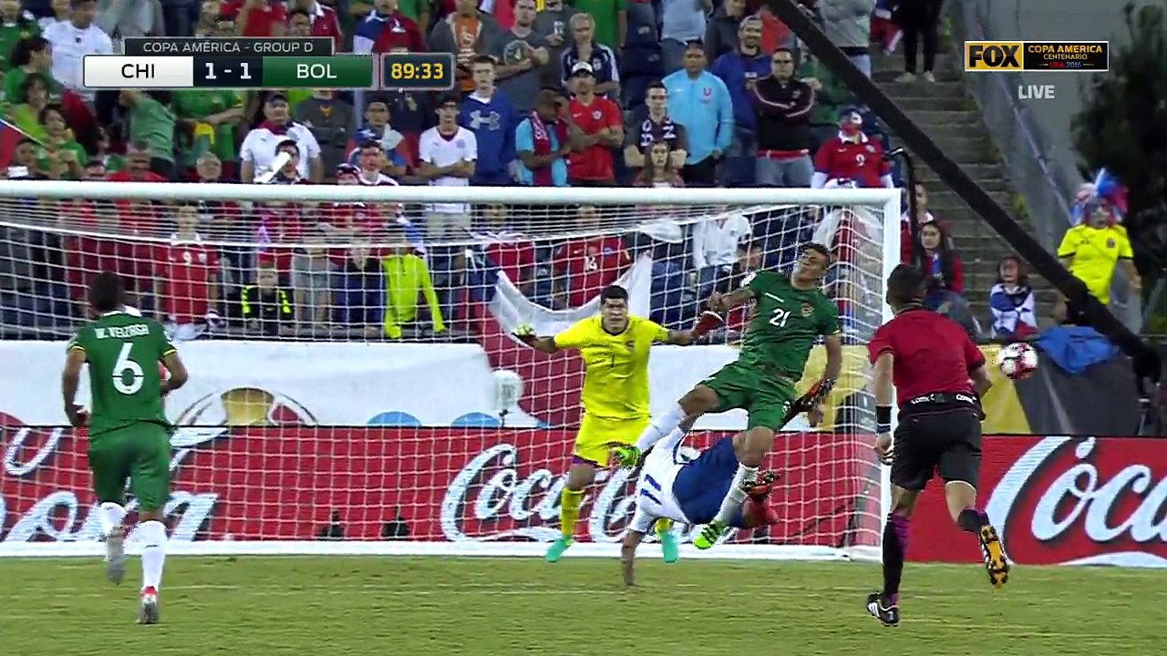 Ronald Eguino Knocked Out By Kick To The Head, Returns Moments Later