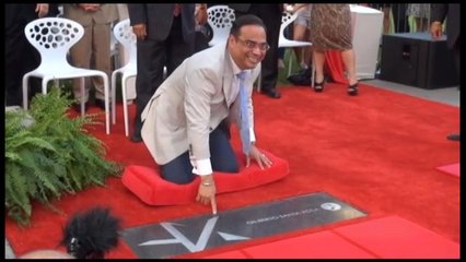 Gilberto Santa Rosa tiene una nueva estrella en el Paseo Fama puertorriqueño