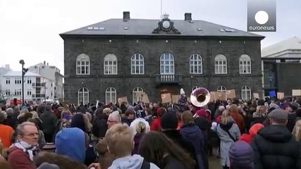 LiveLeak.com - ‘Panama Papers’ push Iceland’s PM to resign