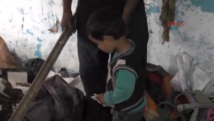 Muş-Yağmur Nedeniyle Çöken Evde Yaşam Mücadelesi