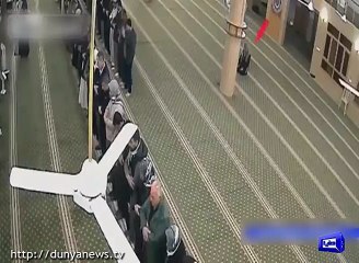 - Man dies while offering namaz.