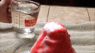 How to make a Play-Doh Volcano