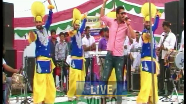 Jassi gill and Sunanda Sharma live performance new punjabi songs 2016 latest this week hd