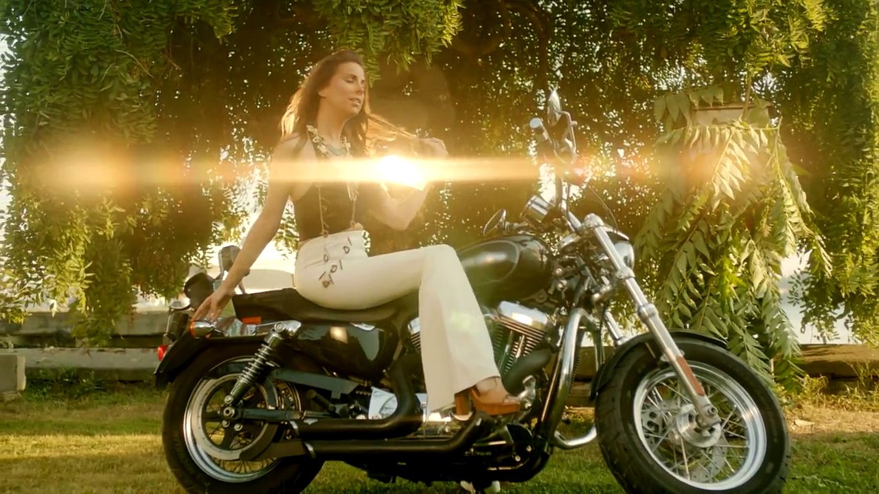 Tuğba Özerk - Bu Gece