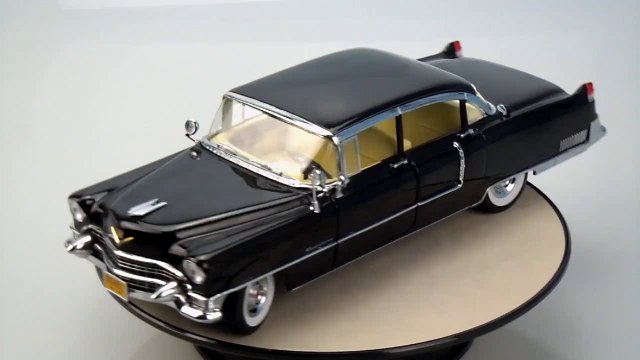 CADILLAC FLEETWOOD SERIES 60 1955 The Godfather Greenlight 1/18