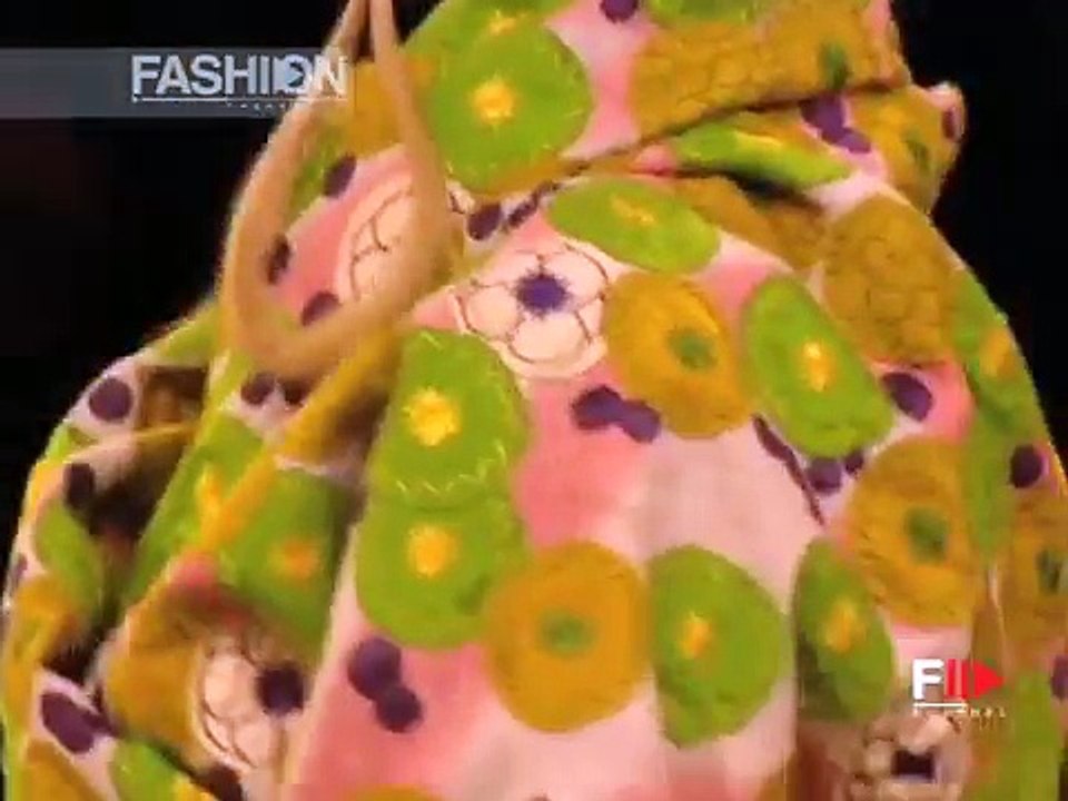 DRIES VAN NOTEN Full Show Spring Summer 2002 Paris