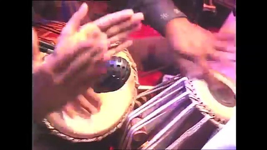 Nusrat-Fateh-Ali-Khan---Dam-Mast-Qalandar-Mast-Mast-Nelson-Mandela-Concert-1993-Birmingham