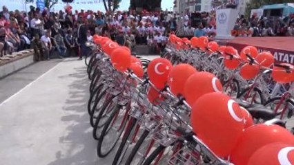 Çanakkale Öğrencilere Sağlıklı Yaşam İçin Bisiklet Dağıtıldı