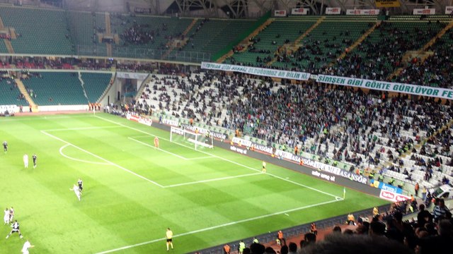 Konyaspor Beşiktaş 18.05.2016 Taraftar Güzeller içinden bir seni seçtim (1)