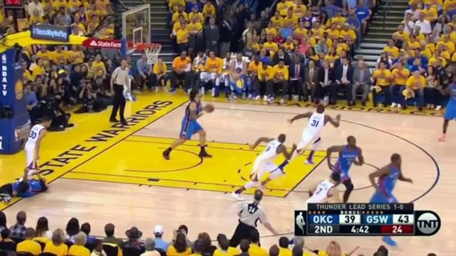 Kevin Durant insulte un coéquipier en plein match (Game 2 Warriors-Thunder)